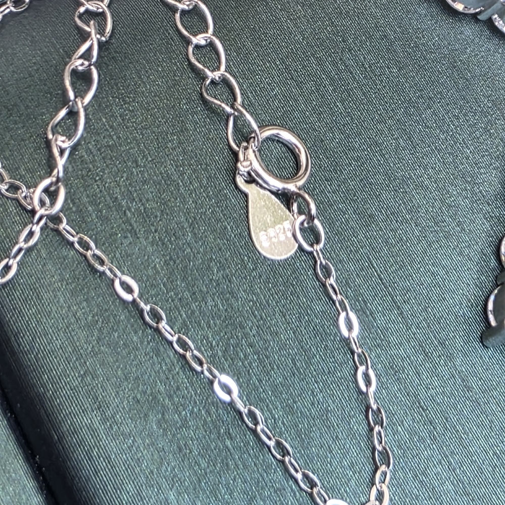 💎 Moissanite Cross Pendant Necklace – 14K White Gold / S925 Chain - Picture 6 of 7